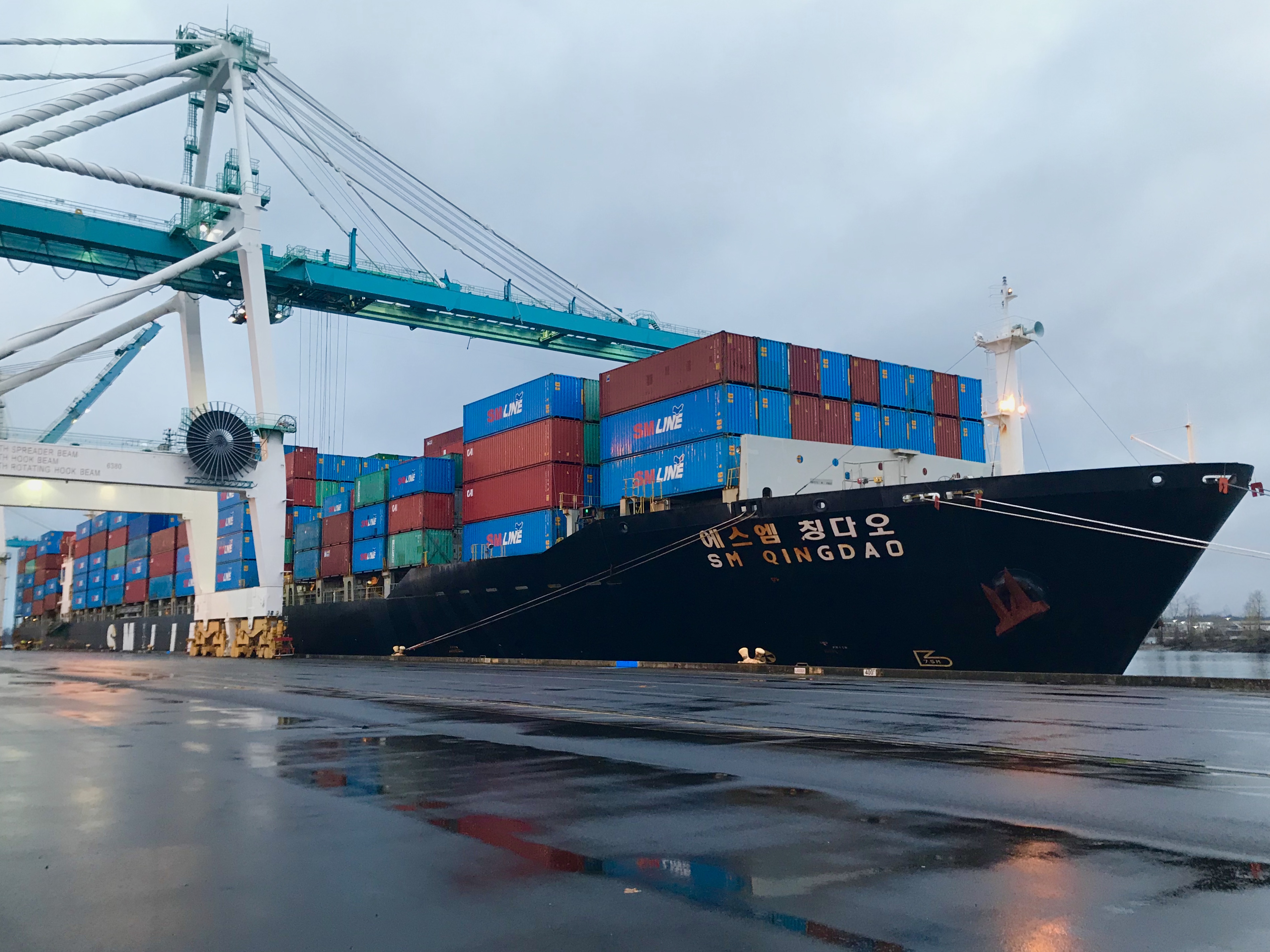 Sm Line Makes First Container Service Call At Port Of Portland S Terminal 6