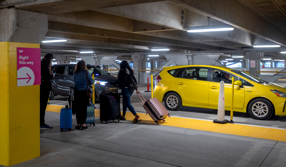 Find your rideshare or taxi at PDX’s new Transportation Plaza